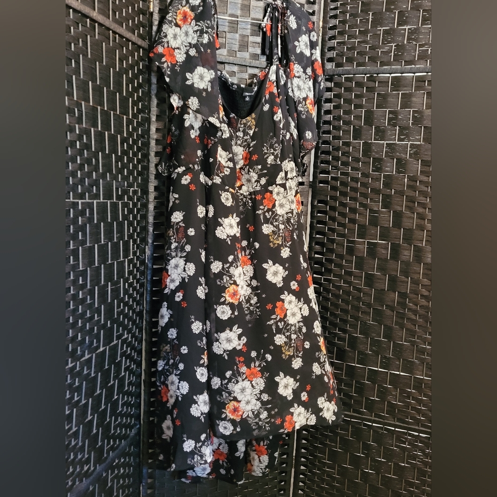 Torrid Cold Shoulder High Low Midi Dress NWT Size 6XL